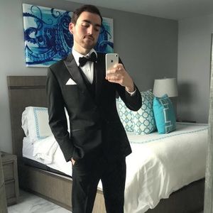 Meet your Posher, Demetri